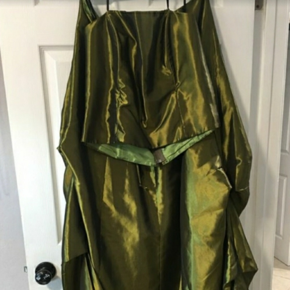 Aspeed Gown